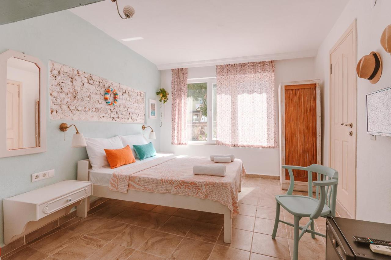 Kuytu Terrace Bed And Breakfast 卡斯 客房 照片