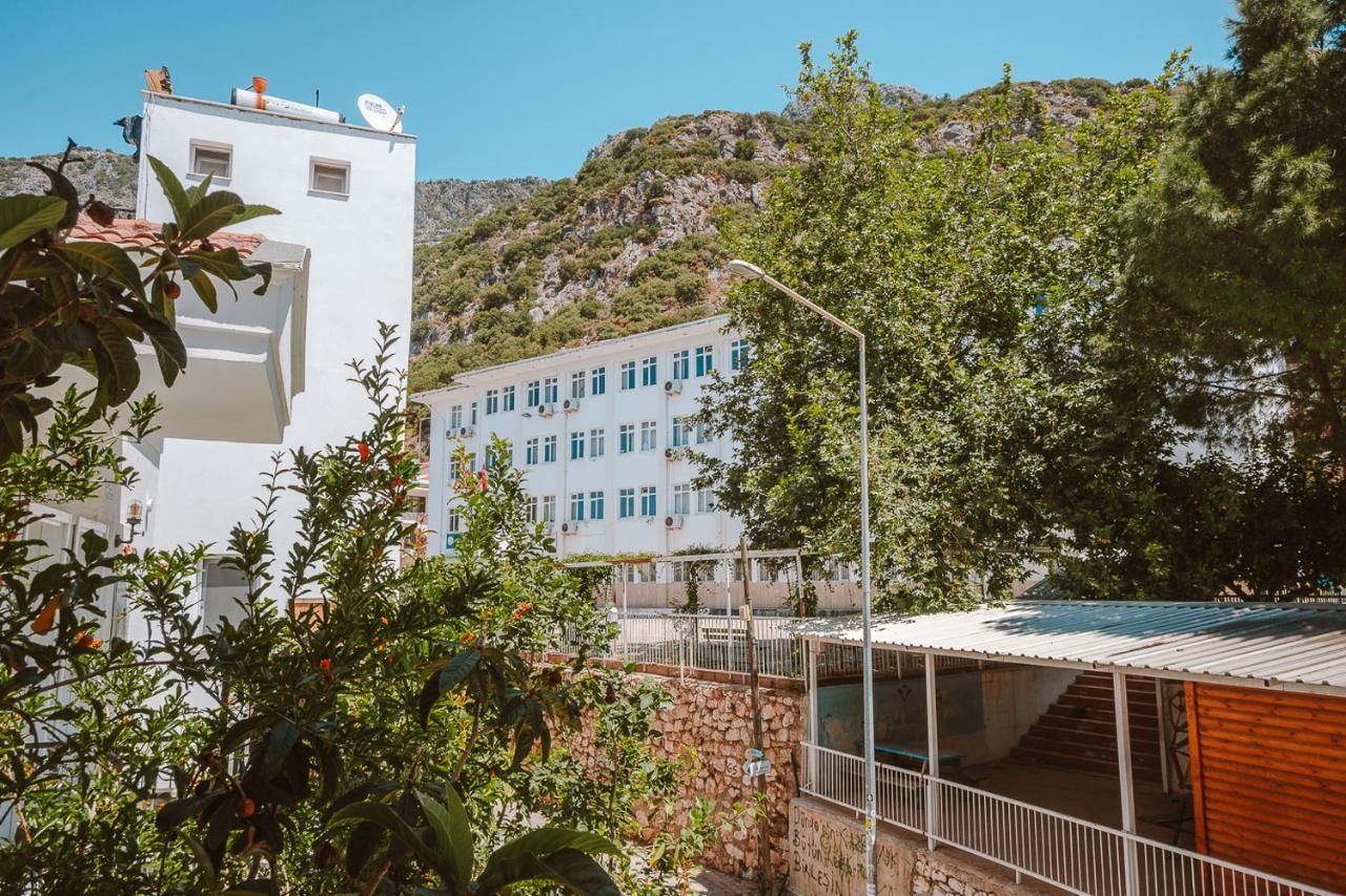 Kuytu Terrace Bed And Breakfast 卡斯 外观 照片